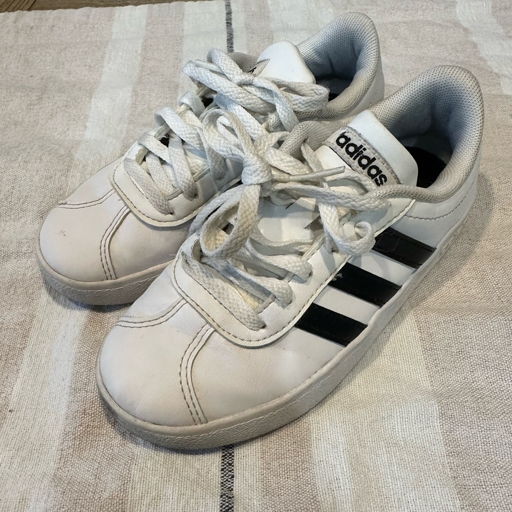 Adidas Iittle kids